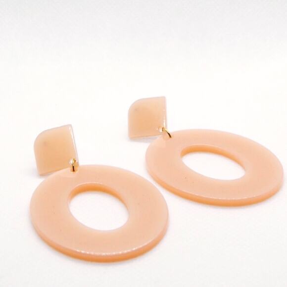 Urban Outfitters Dusty Rose Circle Drop Acrylic Earrings - Picture 1 of 4